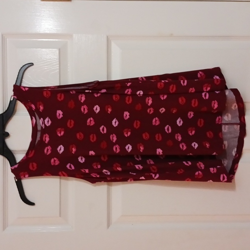 NWT Lipstick Kiss Print Tank Top Morron Pink Red 💋 Lips Sz.S Apt.9
